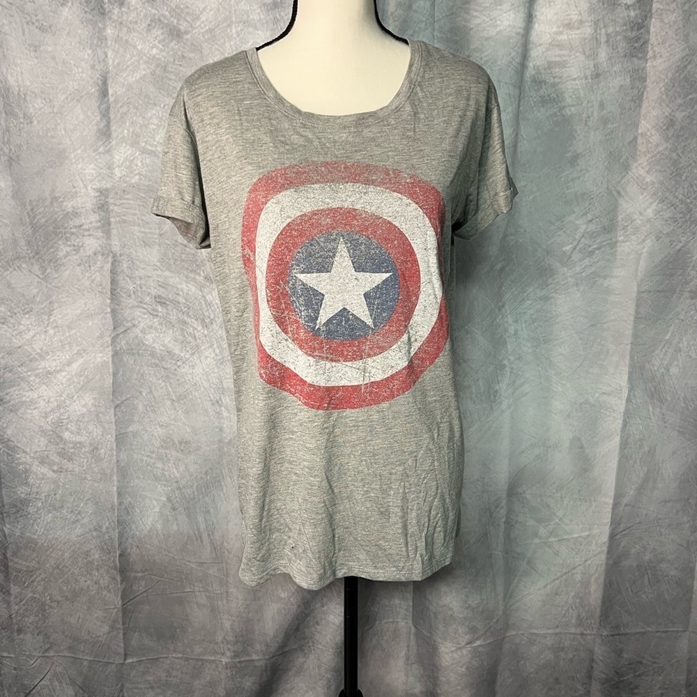 Marvel Captain America Gray Roll Sleeve Graphic T-Shirt with Star Design - LG